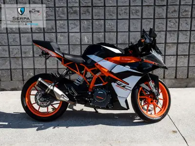 JUST ARRIVED! This trade-in motorcycle has no accidents and has never been dropped. It comes with an...