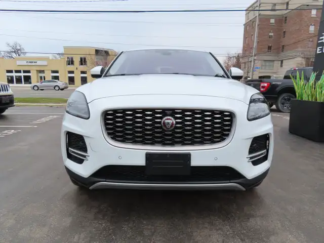 2021 Jaguar E-PACE SE P250 AWD - Navigation - 1 OWNER CAR !!! in Cars & Trucks in Oakville / Halton Region - Image 4