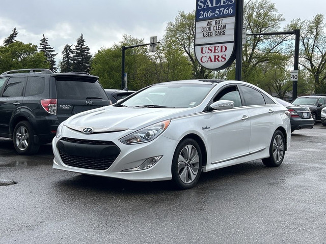 2015 Hyundai Sonata Hybrid Limited in Cars & Trucks in Calgary