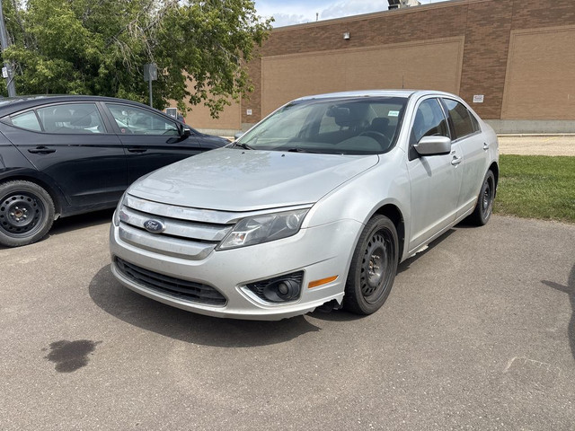 2010 Ford Fusion in Cars & Trucks in Strathcona County - Image 2