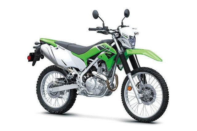 2023 KAWASAKI KLX230 Non-ABS in Dirt Bikes & Motocross in West Island - Image 2