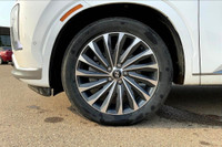 3.8 L 6 Cyl Engine Vehicle Options: Leather Interior, Panoramic Roof, Heads-up Display, Adaptive Cru... (image 8)
