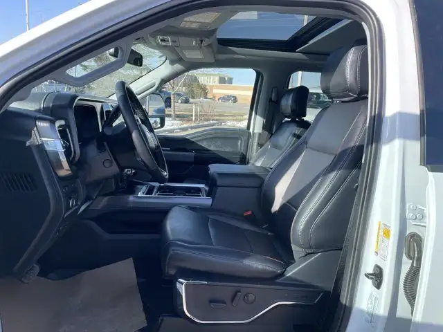 2024 Ford Super Duty F-350 SRW in Cars & Trucks in Calgary - Image 7