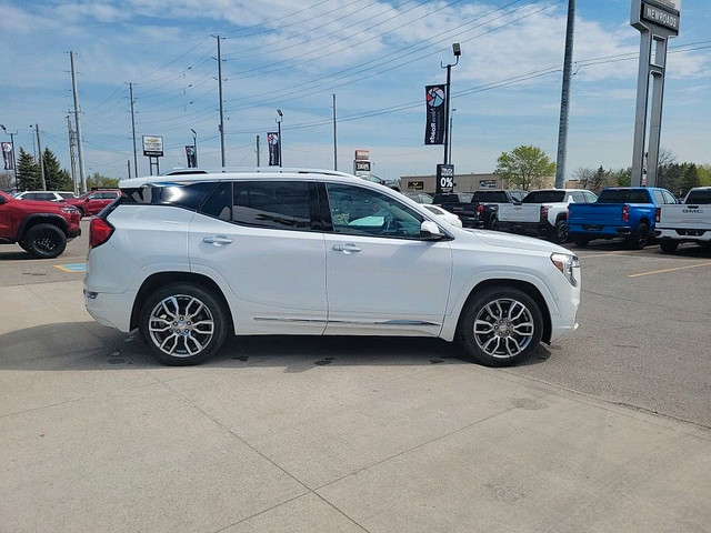 2022 GMC Terrain Denali in Cars & Trucks in Markham / York Region - Image 4
