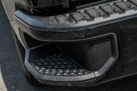 Engine: Moteur à 8 cylindres 5.3L/325CI L/100Km City: 15.8 L/100Km Hwy: 13.1 (image 9)