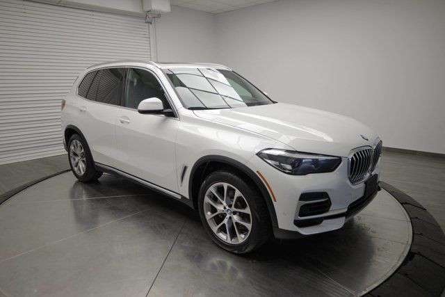 2023 BMW X5 xDrive40i in Cars & Trucks in Calgary