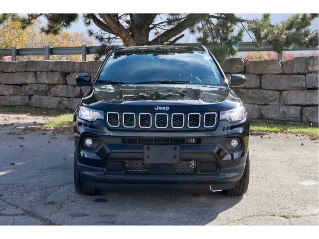 2025 Jeep Compass North 4x4 | DEMO | in Cars & Trucks in Kitchener / Waterloo - Image 2