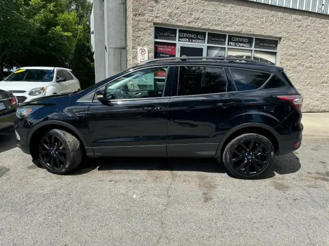 2017 Ford Escape TITANIUM! DEALER SERVICED! SUNROOF, HEATED SEAT in Cars & Trucks in Ottawa - Image 5