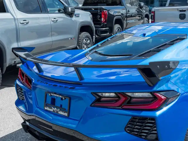2025 Chevrolet Corvette 2LT- Front Lift | Z51 Performance Pkg in Cars & Trucks in Markham / York Region - Image 7