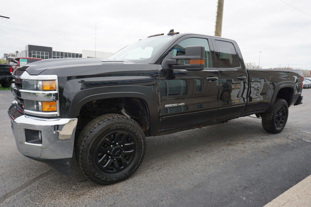 2018 Chevrolet Silverado 2500HD in Cars & Trucks in Oakville / Halton Region - Image 3