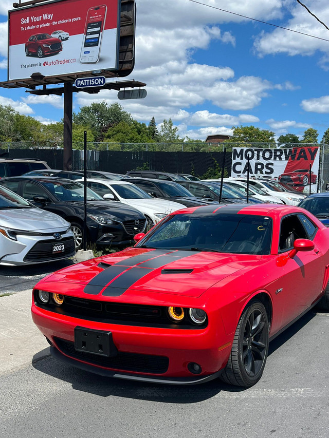 2016 Dodge Challenger in Cars & Trucks in City of Toronto