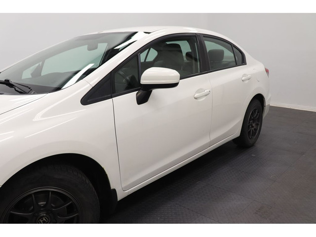 2015 Honda Civic Sedan LX, MANUELLE, CAMERA, SIEGES CHAUFFANTS in Cars & Trucks in Longueuil / South Shore - Image 3