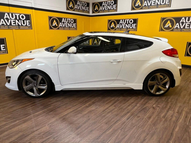 2013 Hyundai Veloster Turbo - LEATHER SPORT BUCKET SEATS, HEATED in Cars & Trucks in Calgary - Image 2