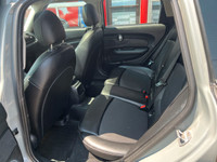 HERE IS A VERY CLEAN, SPORTY MINI COOPER CLUBMAN FINISHED IN DESIRABLE CHALK GREY. WITH 175000 KM TH... (image 8)
