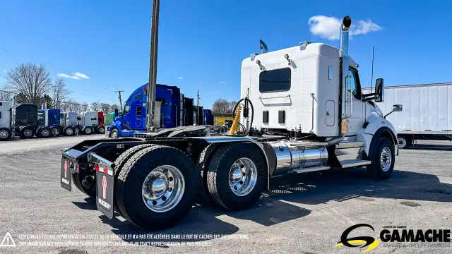 2025 KENWORTH T880 HIGHWAY / SLEEPER TRUCK / TRACTOR in Heavy Trucks in Chilliwack - Image 5