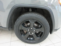 JEEP GRAND CHEROKEE 2020 LAREDO ÉDITION 4X4 / CAMÉRA DE RECUL / INTÉRIEUR EN TISSU NOIR CHAUFFANT ET... (image 5)