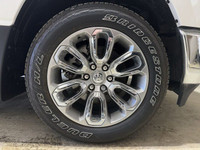 EXECUTIVE CROSSTOWN DEMO! This 2023 RAM 1500 LARAMIE CREW CAB 4X4 has the following options Leather... (image 9)