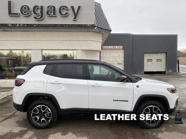 2025 Jeep Compass Trailhawk 2.0L I4 Turbo in Cars & Trucks in Lethbridge - Image 3