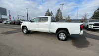This Toyota Tacoma is equipped with: Fabric Seat Trim, AM/FM radio, 7 Inch Colour Touch Screen, Exte... (image 6)