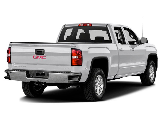 2017 GMC Sierra 1500 SLE in Cars & Trucks in Markham / York Region - Image 3