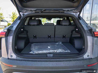 This Chevrolet Blazer EV delivers a Electric engine powering this Automatic transmission. SUNROOF PO... (image 9)