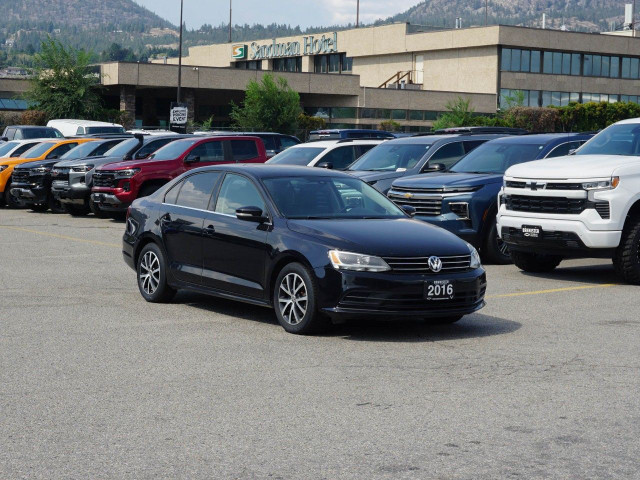 2016 Volkswagen Jetta Sedan in Cars & Trucks in Penticton - Image 3