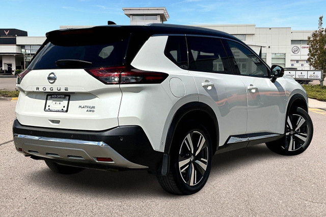 2021 Nissan Rogue Platinum PLATINUM, 2.5L, CLEAN CARFAX, CERT... in Cars & Trucks in Calgary - Image 2