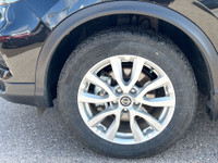 2023 NISSAN QASHQAI SV AWD - COMPACT SUV - SUNROOF FEATURES INCLUDE - - Cloth Interior - Power Drive... (image 9)