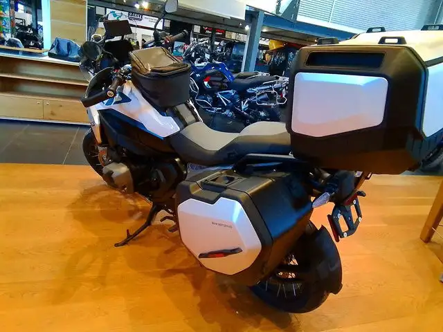 2024 BMW R 1300 GS Light White in Street, Cruisers & Choppers in City of Halifax - Image 4