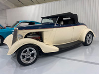 Beautifully styled by former New York yacht designer turned auto stylist, “Bob” Gregorie, the 1934 F... (image 1)