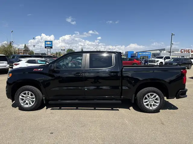 2023 Chevrolet Silverado 1500 RST Z71 OFF-ROAD | LOW KMS | 5.3L  in Cars & Trucks in Edmonton - Image 6