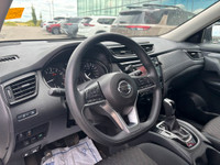 2017 NISSAN ROGUE S | AWD | ONE OWNER | FEATURES INCLUDE: - Hill start assist - Active ride control... (image 8)