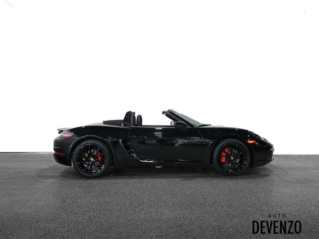 2024 Porsche 718 Boxster 718 Boxster S Roadster Sport Chrono Pac in Cars & Trucks in Laval / North Shore - Image 4