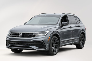 2023 Volkswagen Tiguan Comfortline R-Line Black Edition