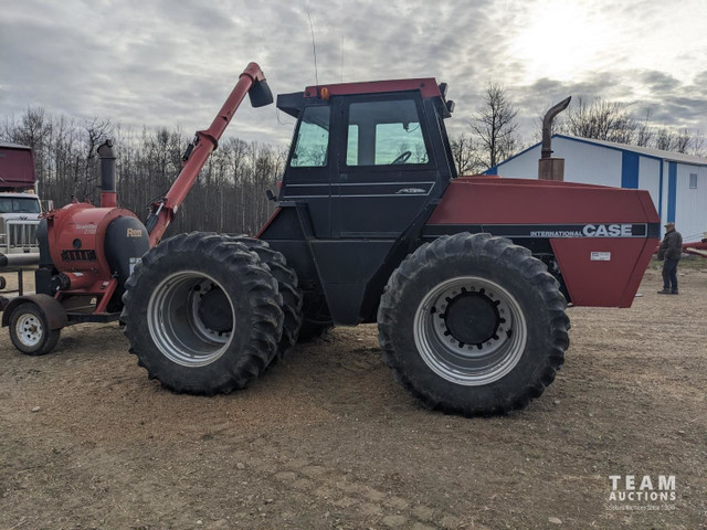 1986 Case IH 4WD Tractor 4494 in Farming Equipment in Regina - Image 4