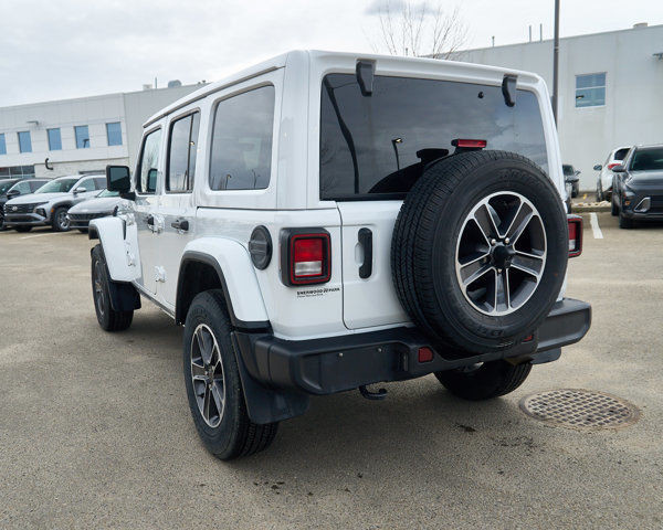 2023 Jeep Wrangler Sahara | 4wd | Backup Cam | Blindspot in Cars & Trucks in Edmonton - Image 3