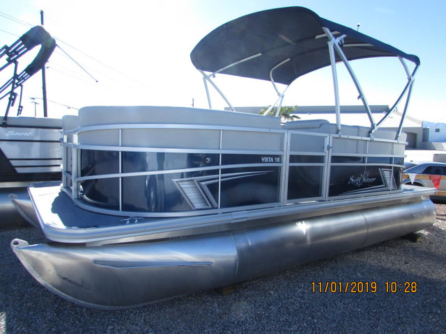 2025 SunChaser Vista 18 LR Black in Powerboats & Motorboats in Barrie