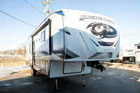 2022 Arctic Wolf 3550 Suite Series Limited Fifth Wheel Couples M