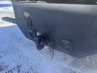 2017 GMC Sierra 3500HD Dump Truck 6.0L V8 Gas 169,751 KM DRW 9 FT Bed Pintle Hitch Folding Side Wall... (image 6)