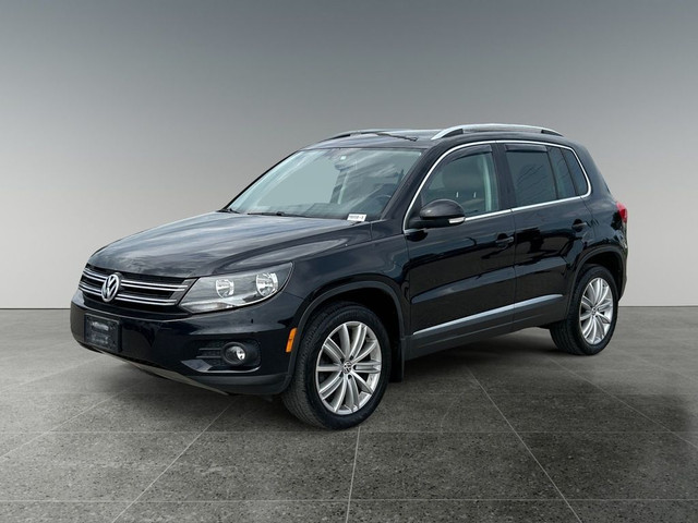 2017 Volkswagen Tiguan 4MOTION Comfortline / Heated Leather Seat in Cars & Trucks in Calgary