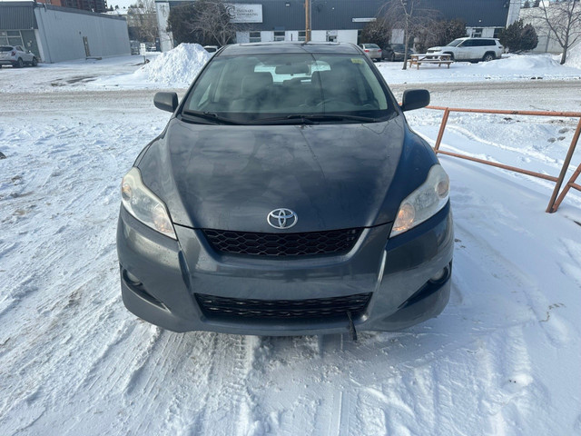 2012 Toyota Matrix 4dr HB Auto FWD / Clean History in Cars & Trucks in Calgary