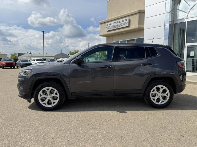 2024 Jeep Compass Sport 4x4 | Low KMs | 2L Turbo | Cloth in Cars & Trucks in Edmonton - Image 3