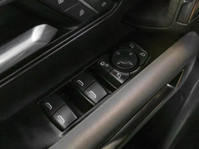 2024 GMC HUMMER EV SUV 3X Edition 1 4X4 in Cars & Trucks in Strathcona County - Image 18