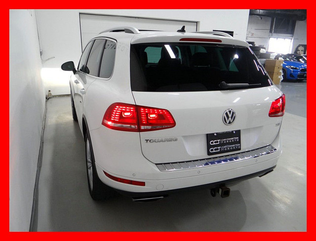 2013 Volkswagen Touareg TDI *NAVI/PANO ROOF/LEATHER/ALLOYS/LOADE dans Autos et camions  à Ville de Toronto - Image 4