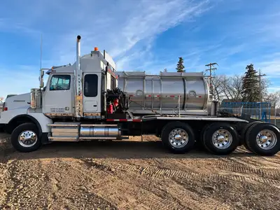 Detroit DD 16 6-cylinder Positive air shut off Webasto engine coolant heater Engine brake Eaton full...