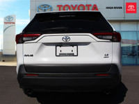 ADVANCED SAFETY FEATURES »» Backup camera for easy reversing and parking »» Comprehensive airbag sys... (image 6)