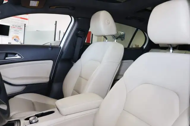 2018 Mercedes-Benz GLA GLA250 4MATIC - AMG-PKG|PANOROOF|CAMERA|B in Cars & Trucks in City of Toronto - Image 10