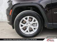 // ACCIDENT FREE!! // // SINGLE OWNER! // Discover refined capability and comfort with the 2023 Jeep... (image 6)