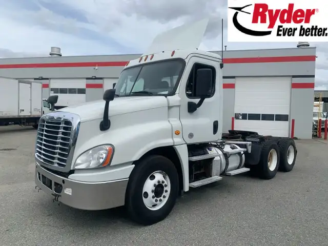 2019 Freightliner Cascadia 125 Day Cab *Ask About Dep Match* in Heavy Trucks in Delta/Surrey/Langley - Image 2