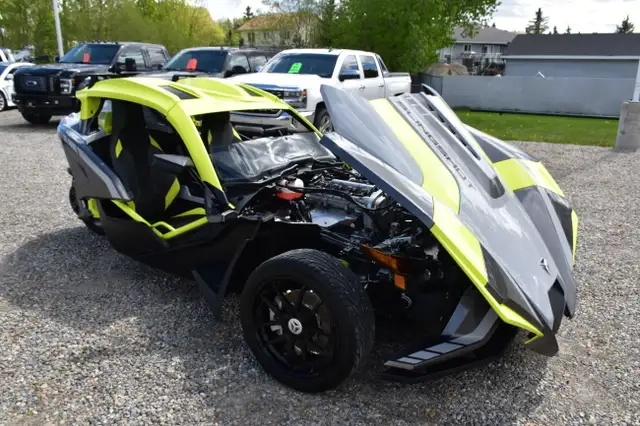 2018 Polaris Other in Street, Cruisers & Choppers in Calgary - Image 9
